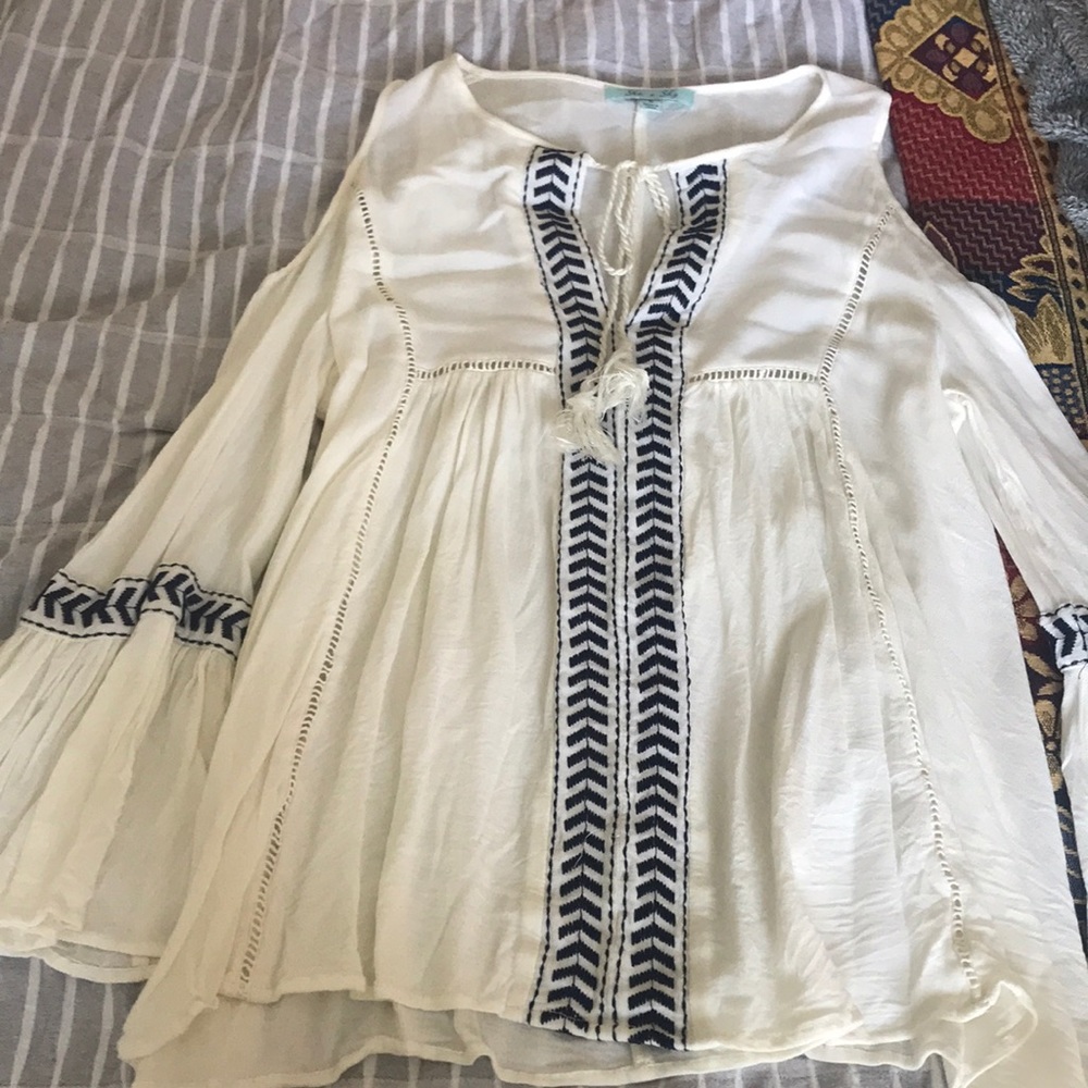 Long sleeve top